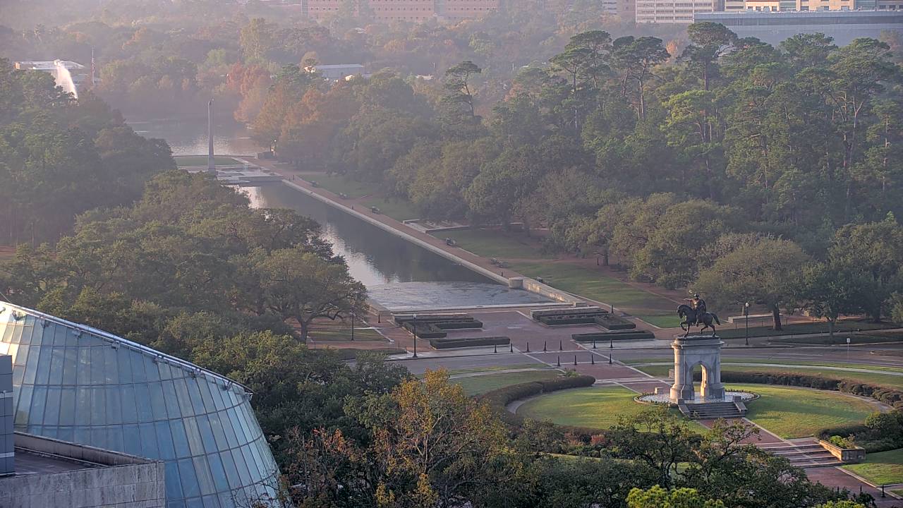 Thumbnail for current weather camera view from Hotel ZaZa in Houston, Texas