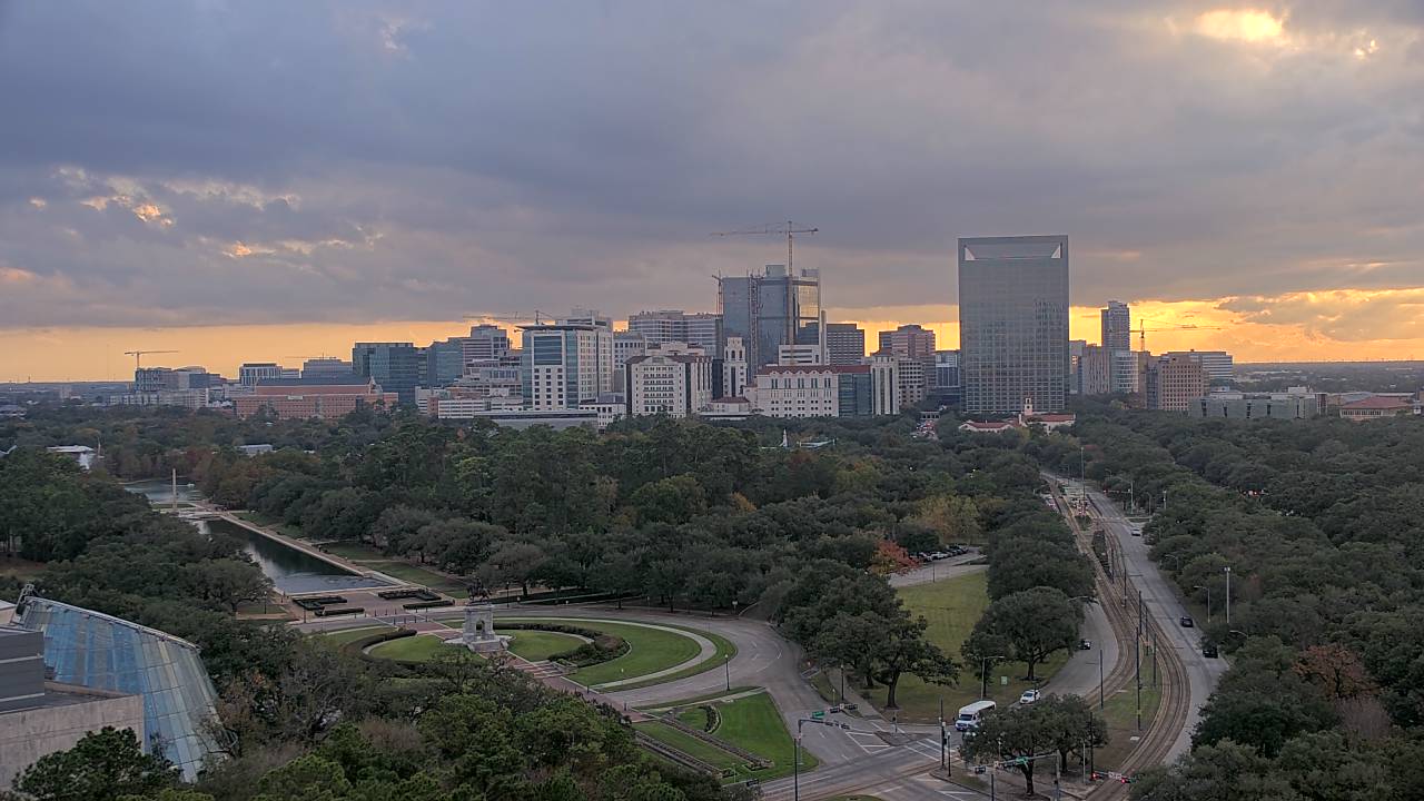 Thumbnail for current weather camera view from Hotel ZaZa in Houston, Texas