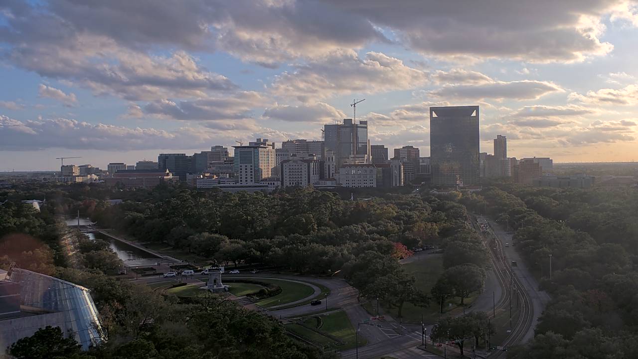 Thumbnail for current weather camera view from Hotel ZaZa in Houston, Texas