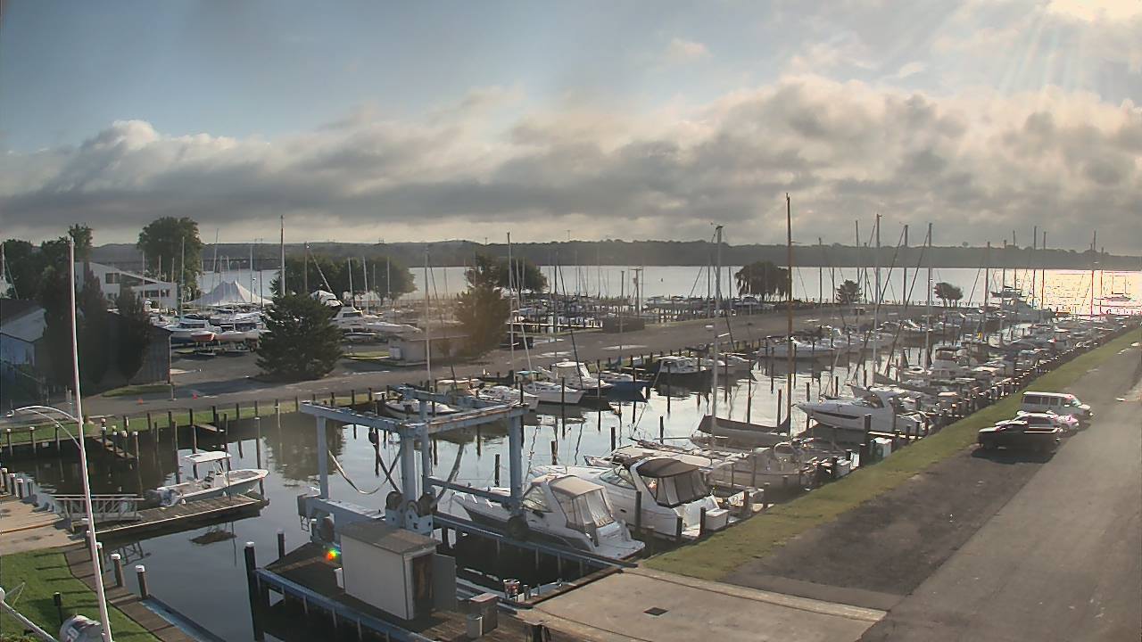 Thumbnail for current weather camera view from Tidewater Marina in Havre de Grace, Maryland