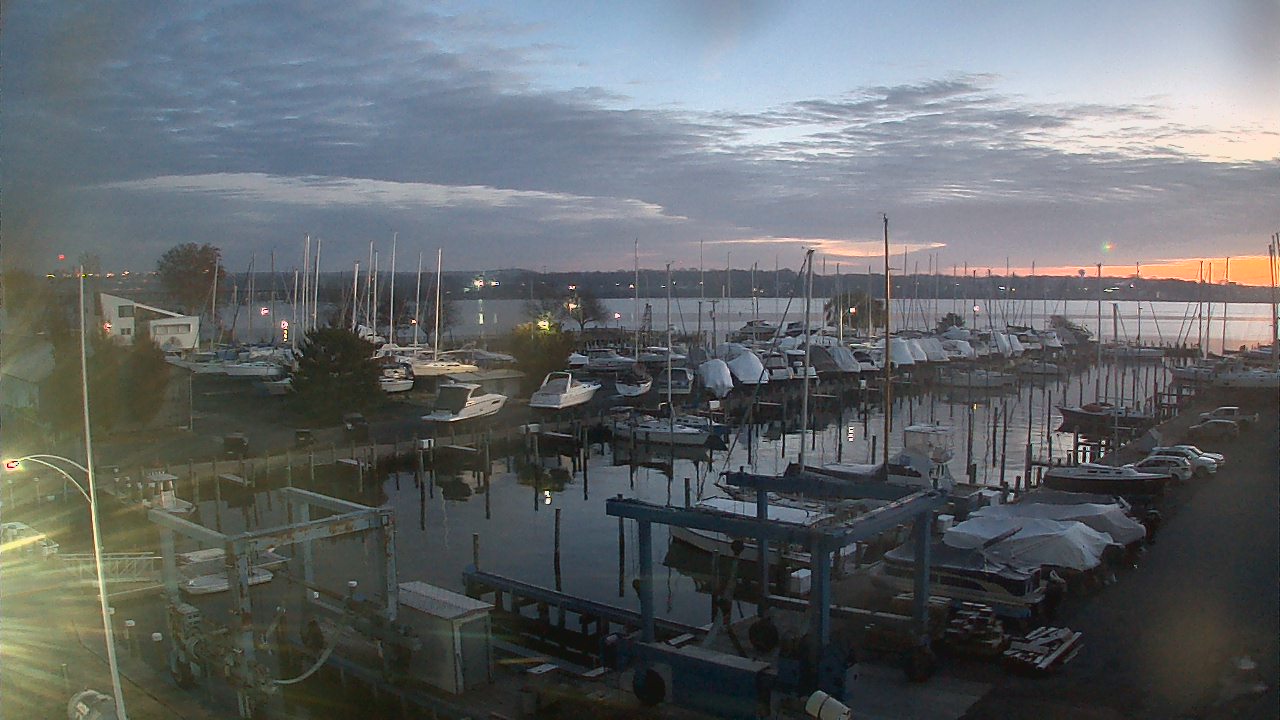 Thumbnail for current weather camera view from Tidewater Marina in Havre de Grace, Maryland