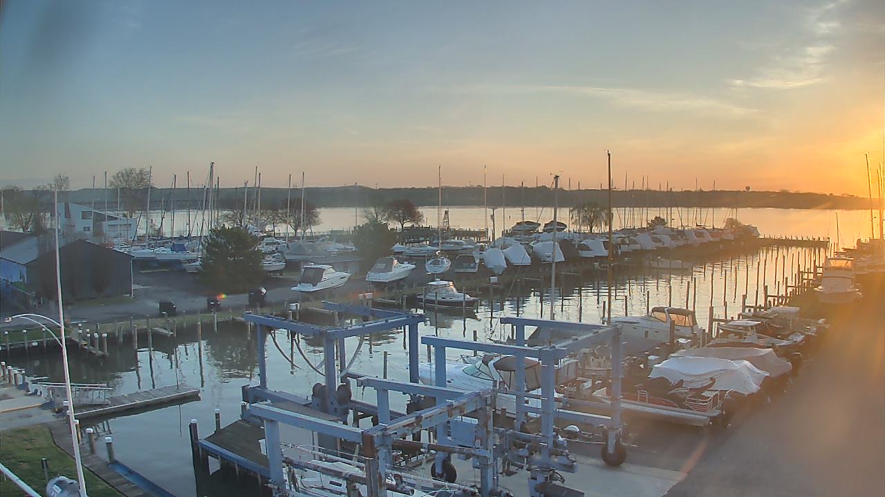 Thumbnail for current weather camera view from Tidewater Marina in Havre de Grace, Maryland