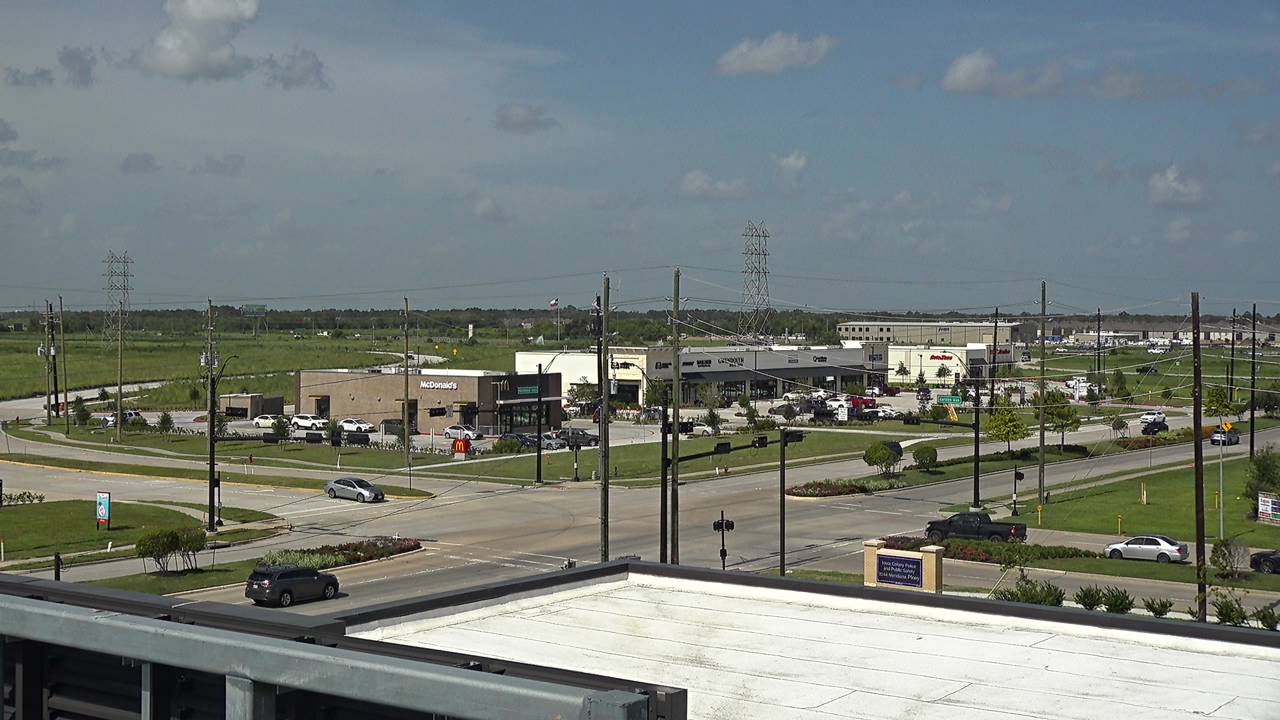 Thumbnail for current weather camera view from Iowa Colony Police Department in Meridiana, Texas
