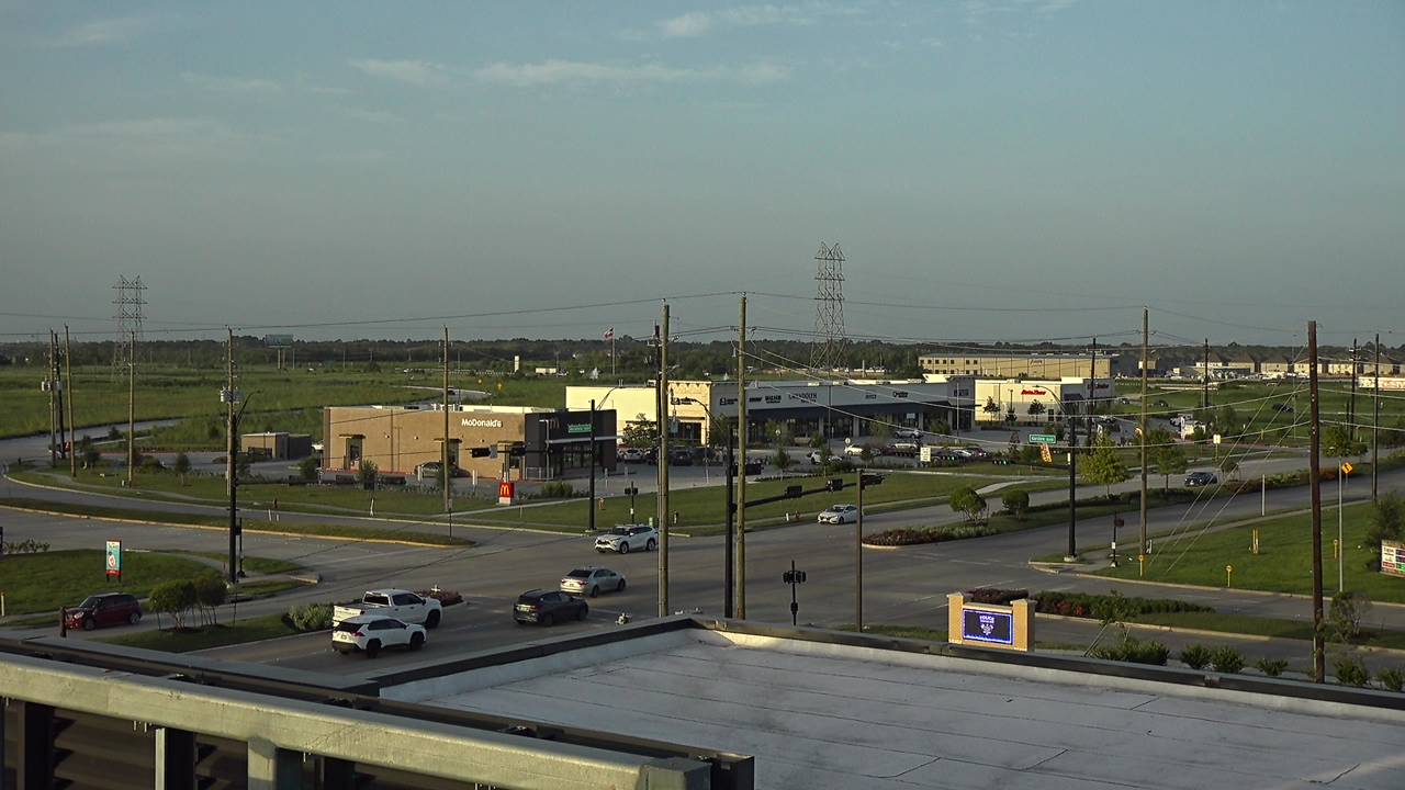 Thumbnail for current weather camera view from Iowa Colony Police Department in Meridiana, Texas
