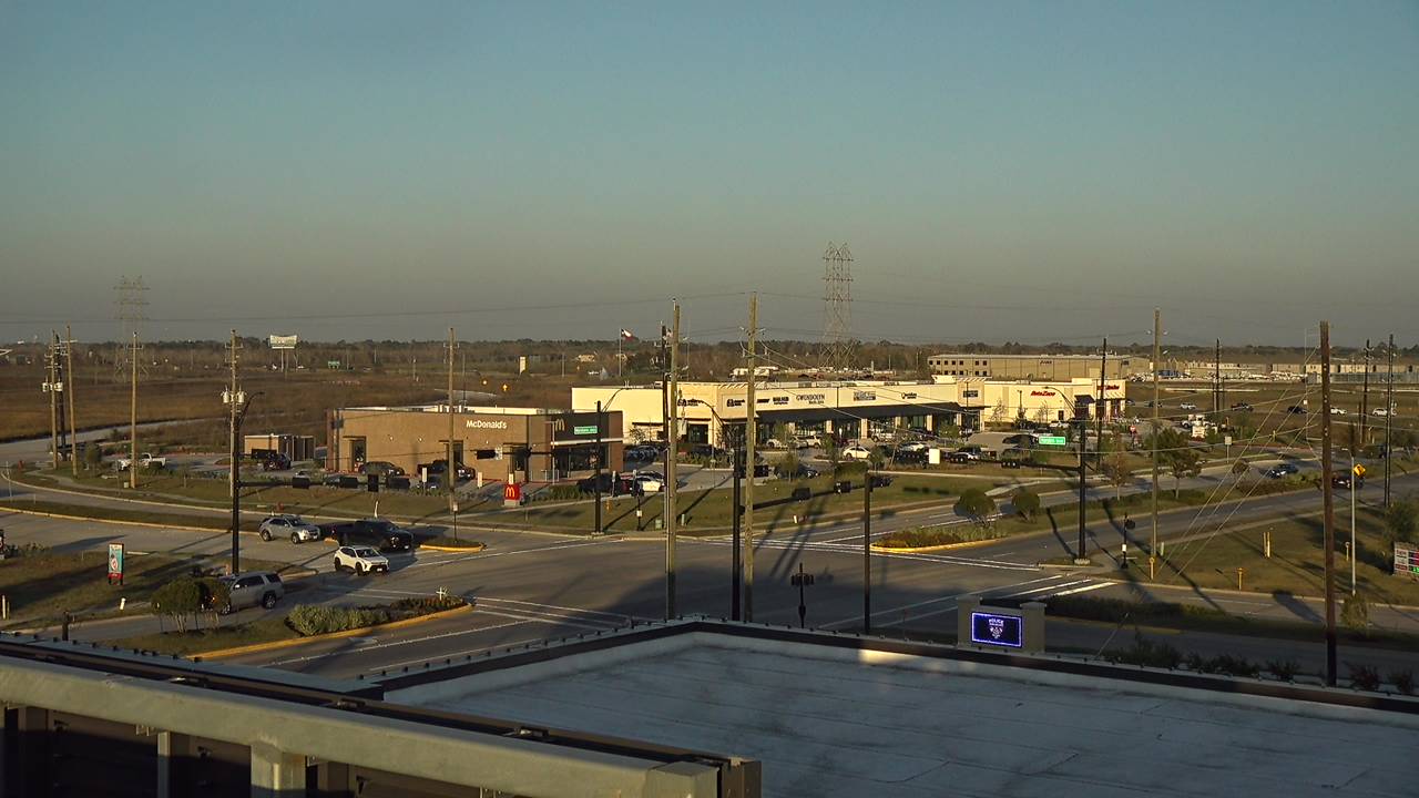 Thumbnail for current weather camera view from Iowa Colony Police Department in Meridiana, Texas