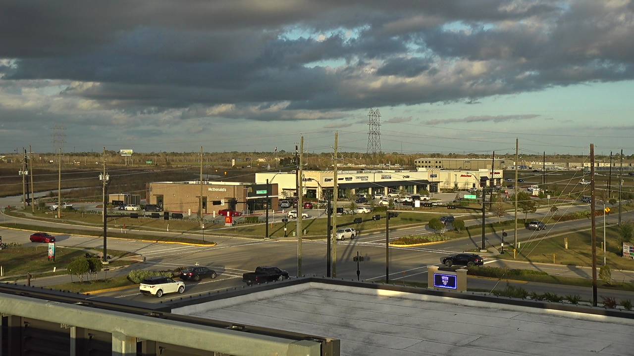 Thumbnail for current weather camera view from Iowa Colony Police Department in Meridiana, Texas