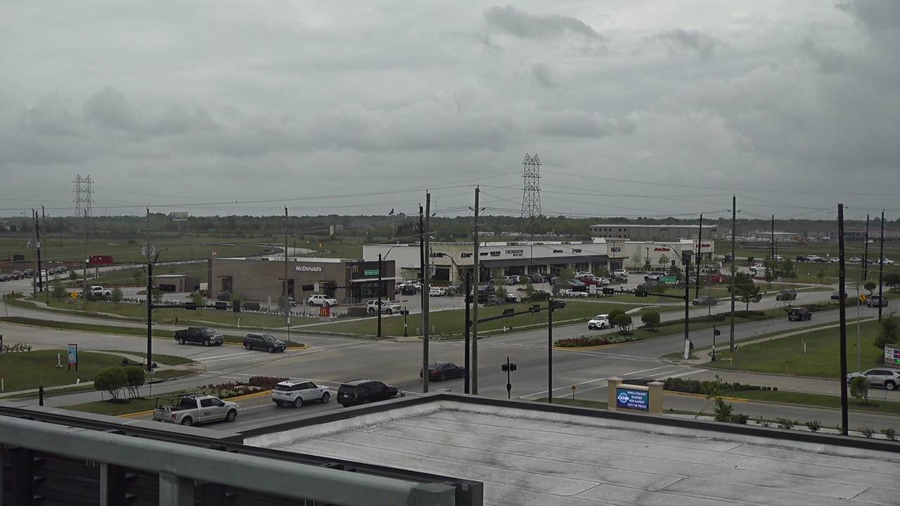 Thumbnail for current weather camera view from Iowa Colony Police Department in Meridiana, Texas