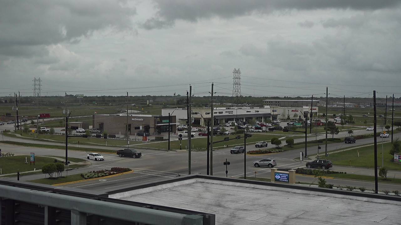Thumbnail for current weather camera view from Iowa Colony Police Department in Meridiana, Texas