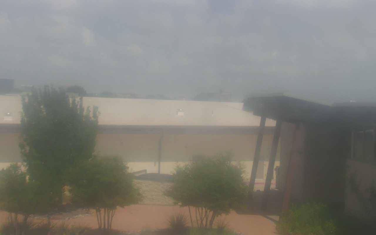 Thumbnail for current weather camera view from Elise Walker Outdoor Learning Center in Irving, Texas