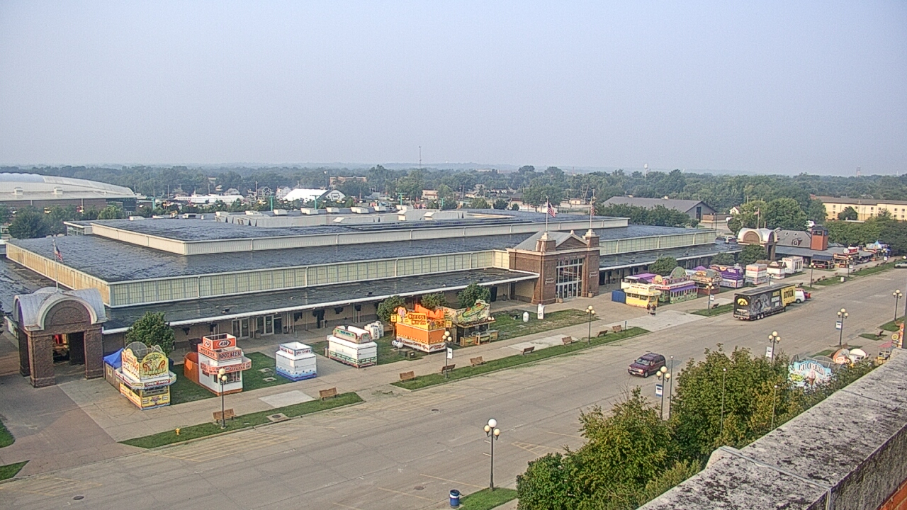 Thumbnail for current weather camera view from Iowa State Fair Grounds in Des Moines, Iowa