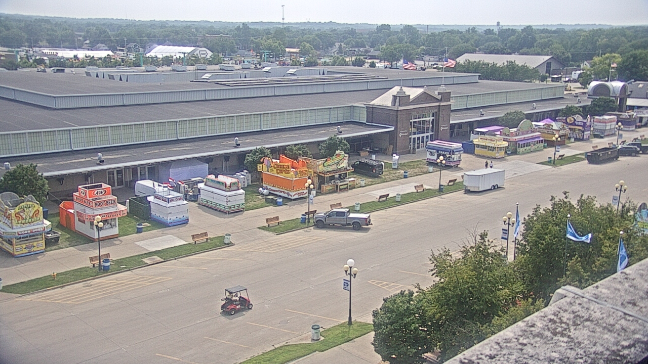 Thumbnail for current weather camera view from Iowa State Fair Grounds in Des Moines, Iowa