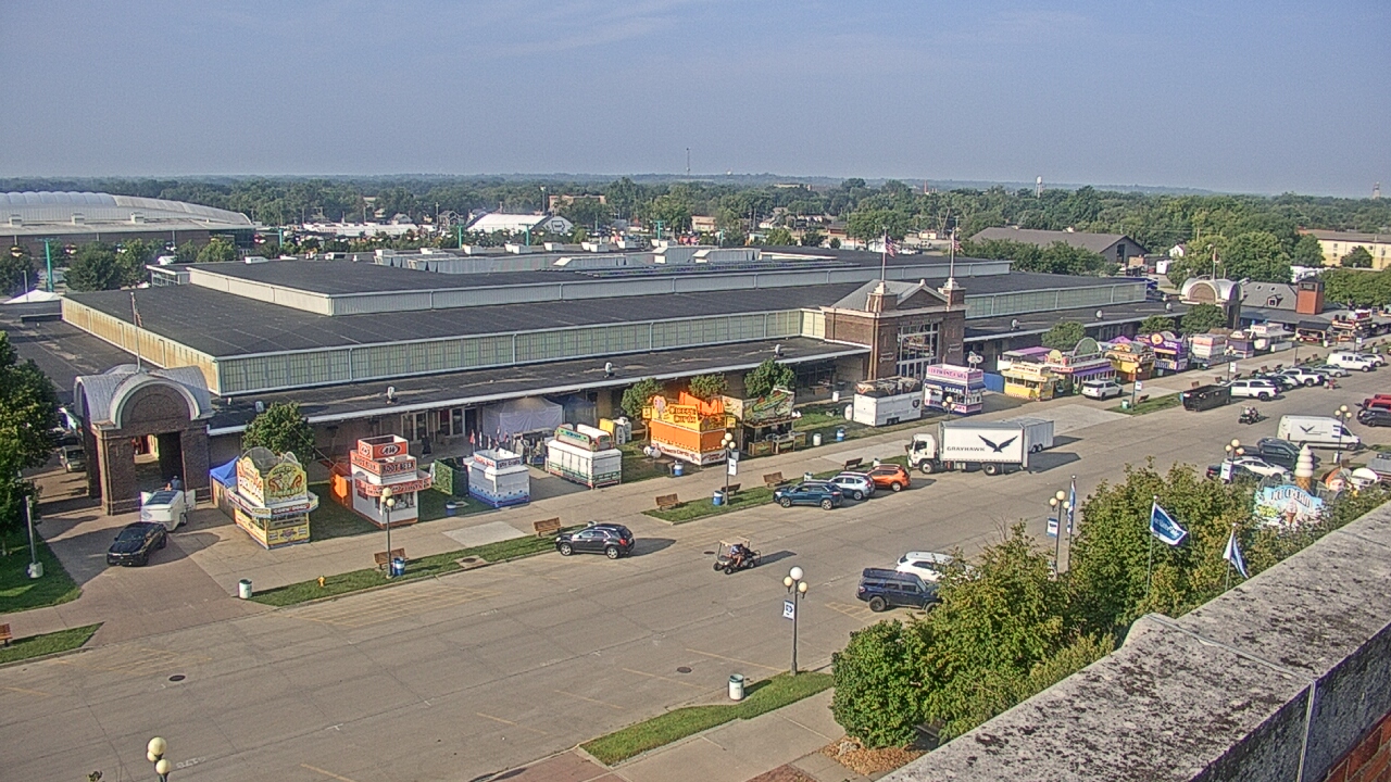 Thumbnail for current weather camera view from Iowa State Fair Grounds in Des Moines, Iowa