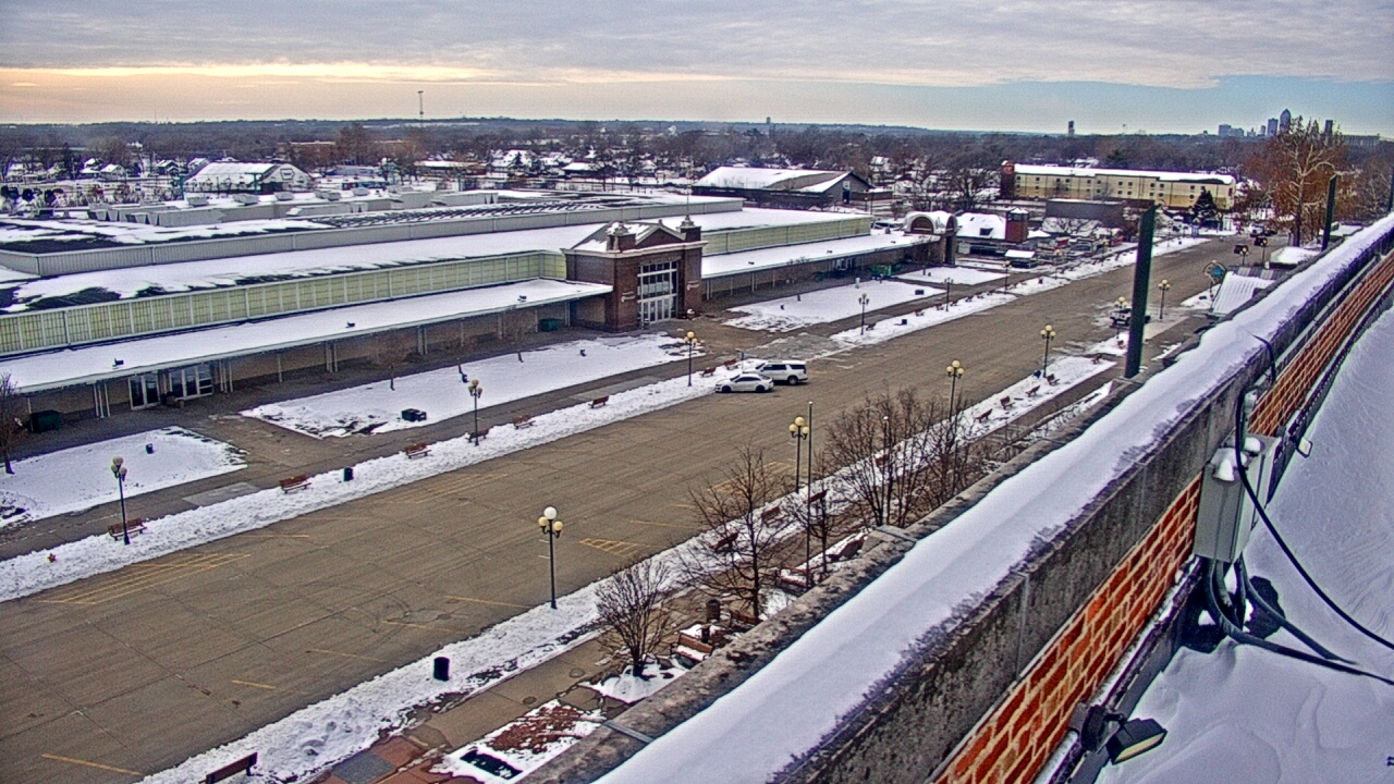 Thumbnail for current weather camera view from Iowa State Fair Grounds in Des Moines, Iowa