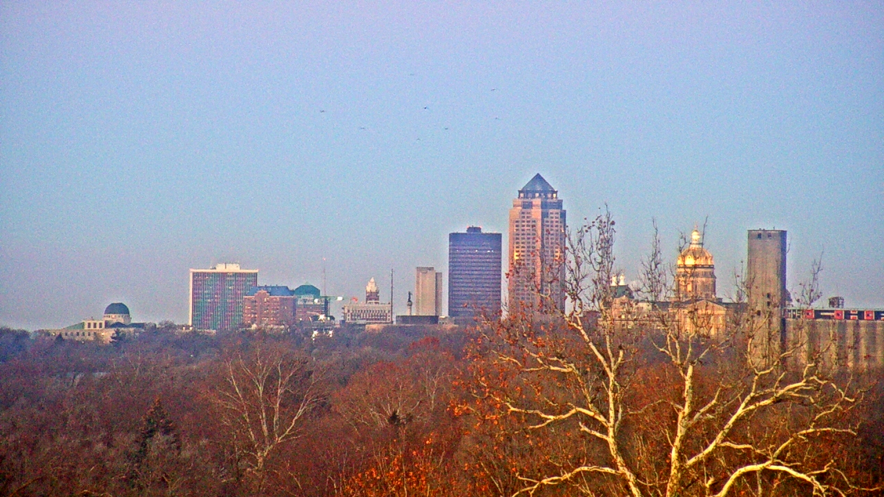 Thumbnail for current weather camera view from Iowa State Fair Grounds in Des Moines, Iowa