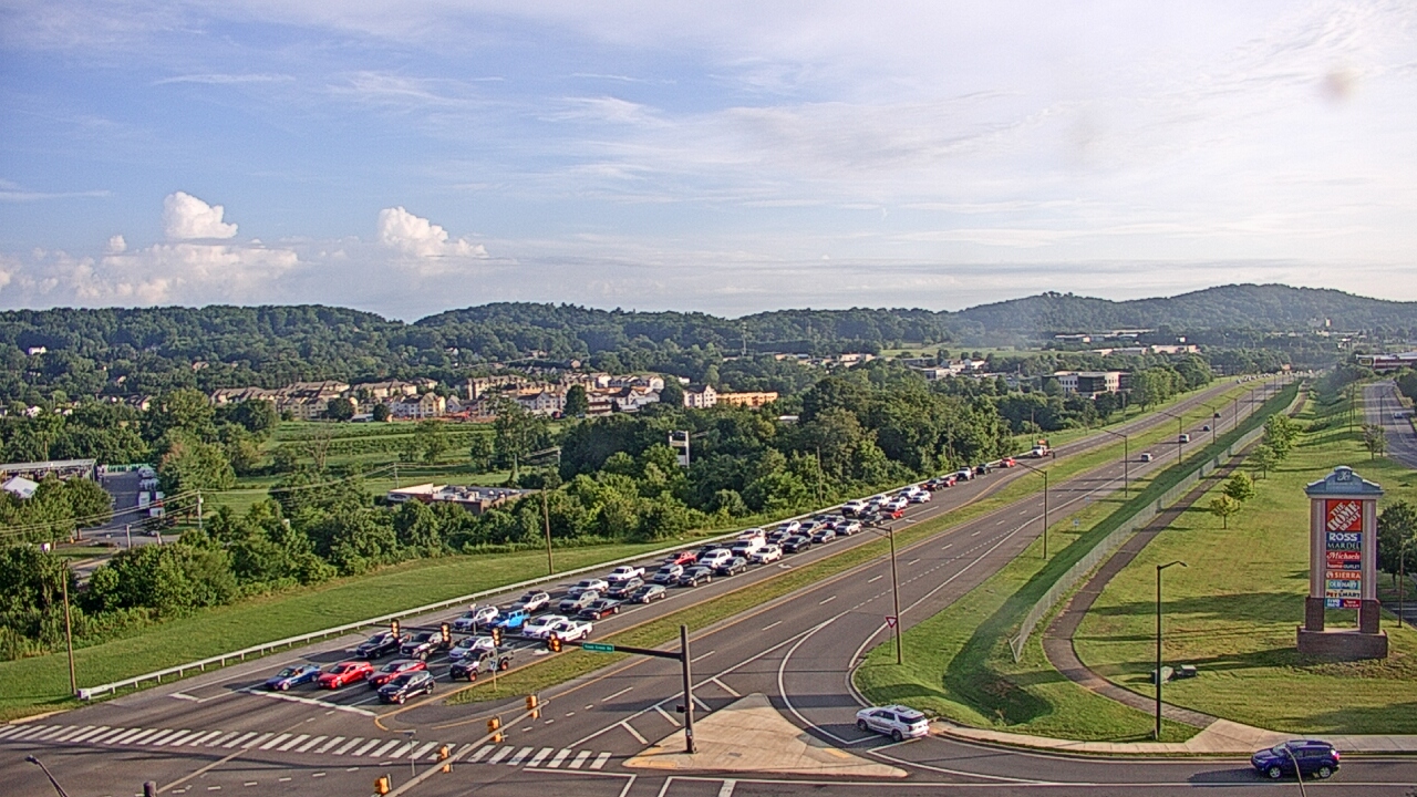 Thumbnail for current weather camera view from Towne Acres ES in Johnson City, Tennessee