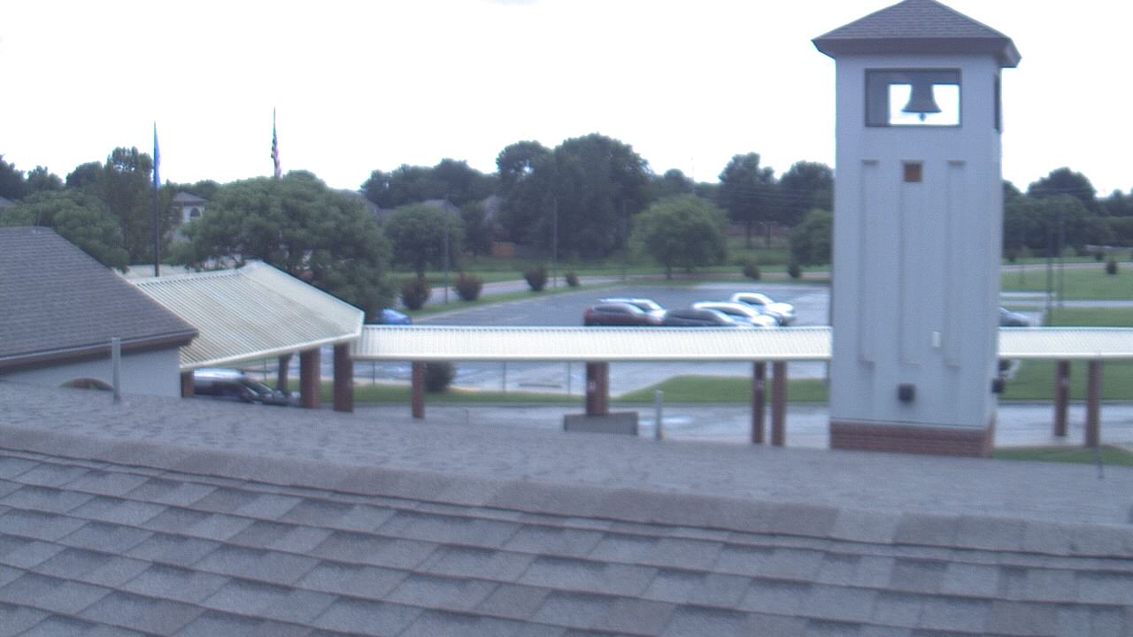Thumbnail for current weather camera view from West Elementary Intermediate School in Jenks, Oklahoma