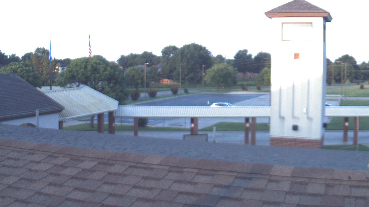 Thumbnail for current weather camera view from West Elementary Intermediate School in Jenks, Oklahoma