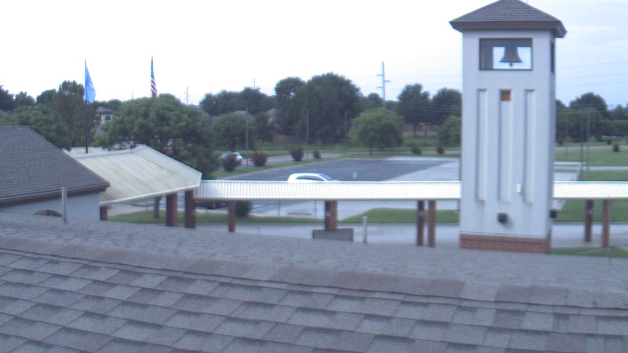 Thumbnail for current weather camera view from West Elementary Intermediate School in Jenks, Oklahoma