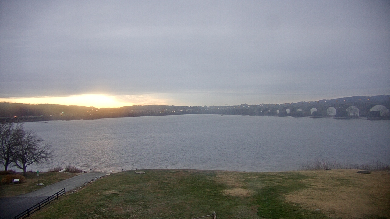 Thumbnail for current weather camera view from John Wright Restaurant in Wrightsville, Pennsylvania