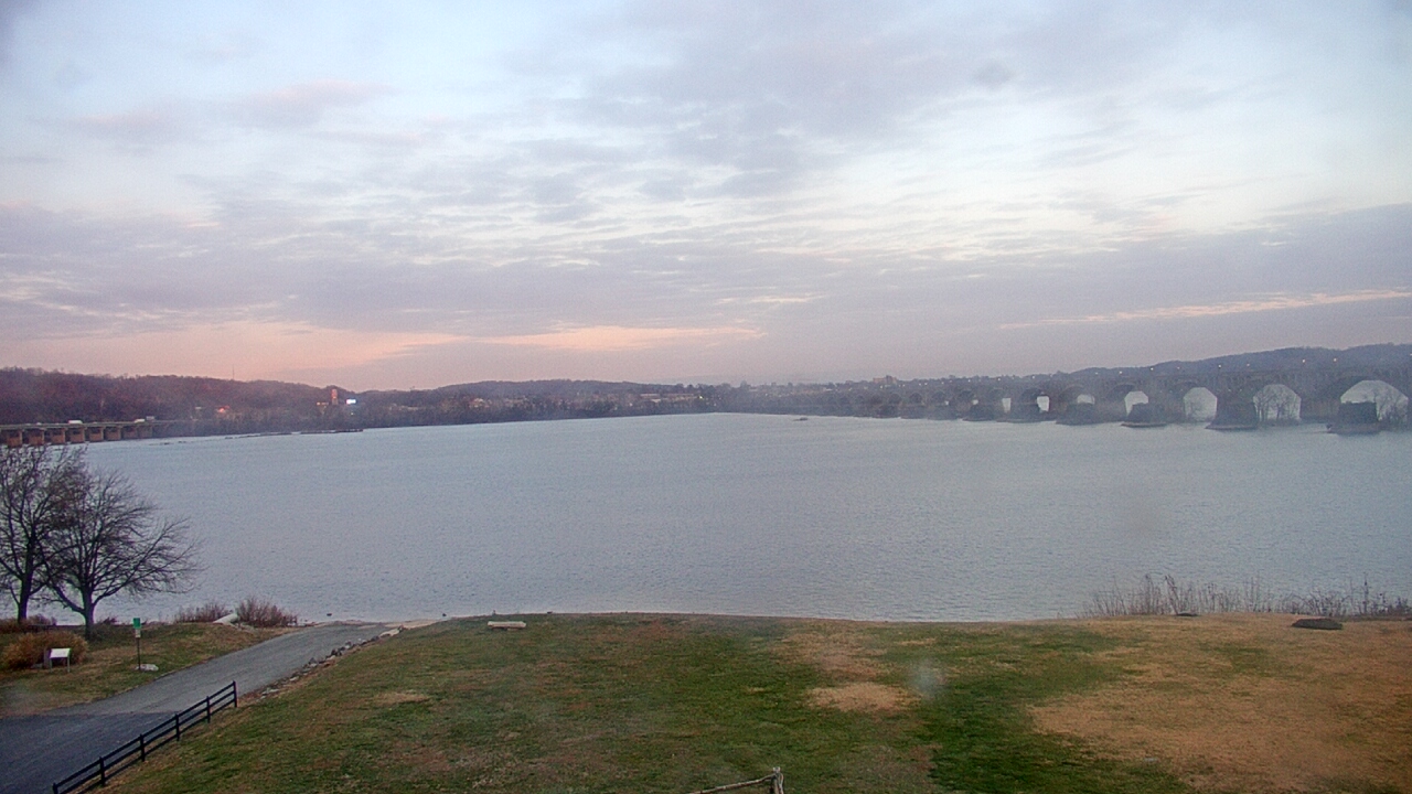 Thumbnail for current weather camera view from John Wright Restaurant in Wrightsville, Pennsylvania