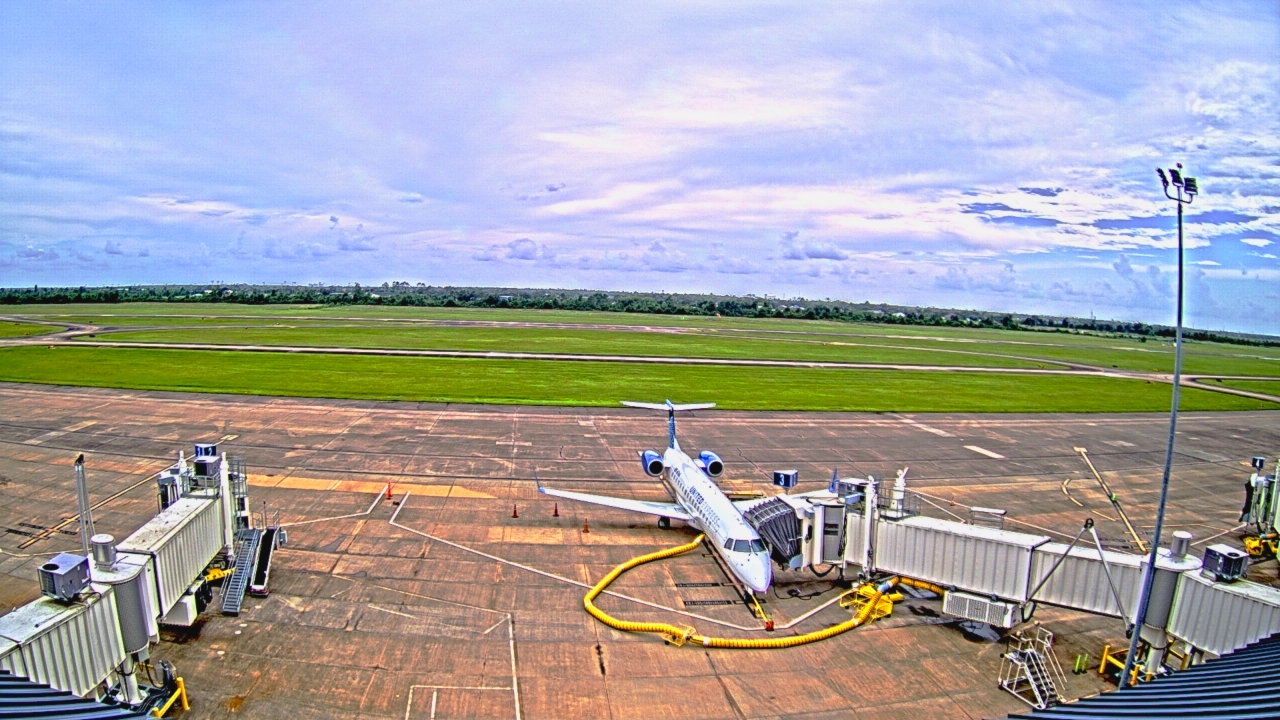 Thumbnail for current weather camera view from Lake Charles Rgnl Arpt terminal bldg in Lake Charles, Louisiana