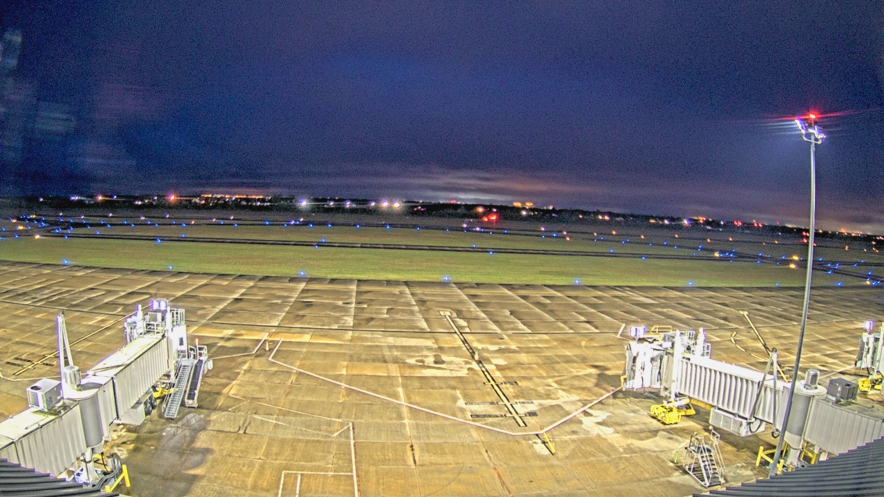 Thumbnail for current weather camera view from Lake Charles Rgnl Arpt terminal bldg in Lake Charles, Louisiana