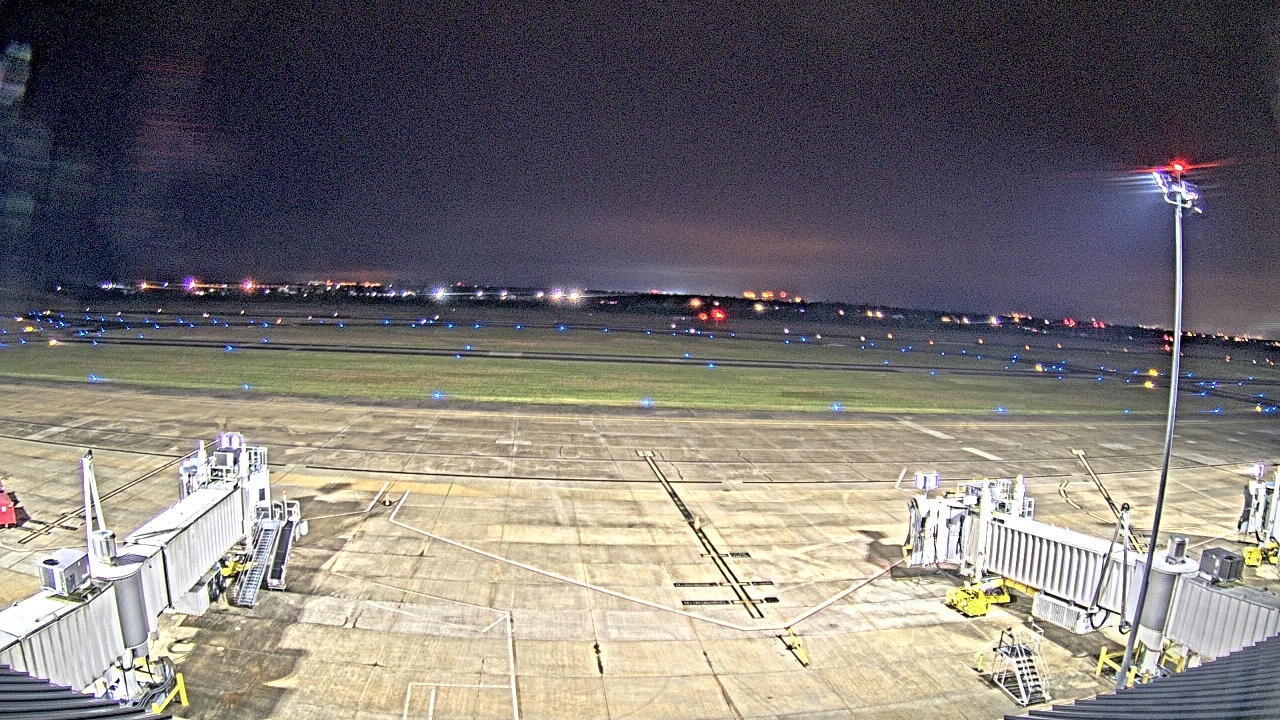 Thumbnail for current weather camera view from Lake Charles Rgnl Arpt terminal bldg in Lake Charles, Louisiana