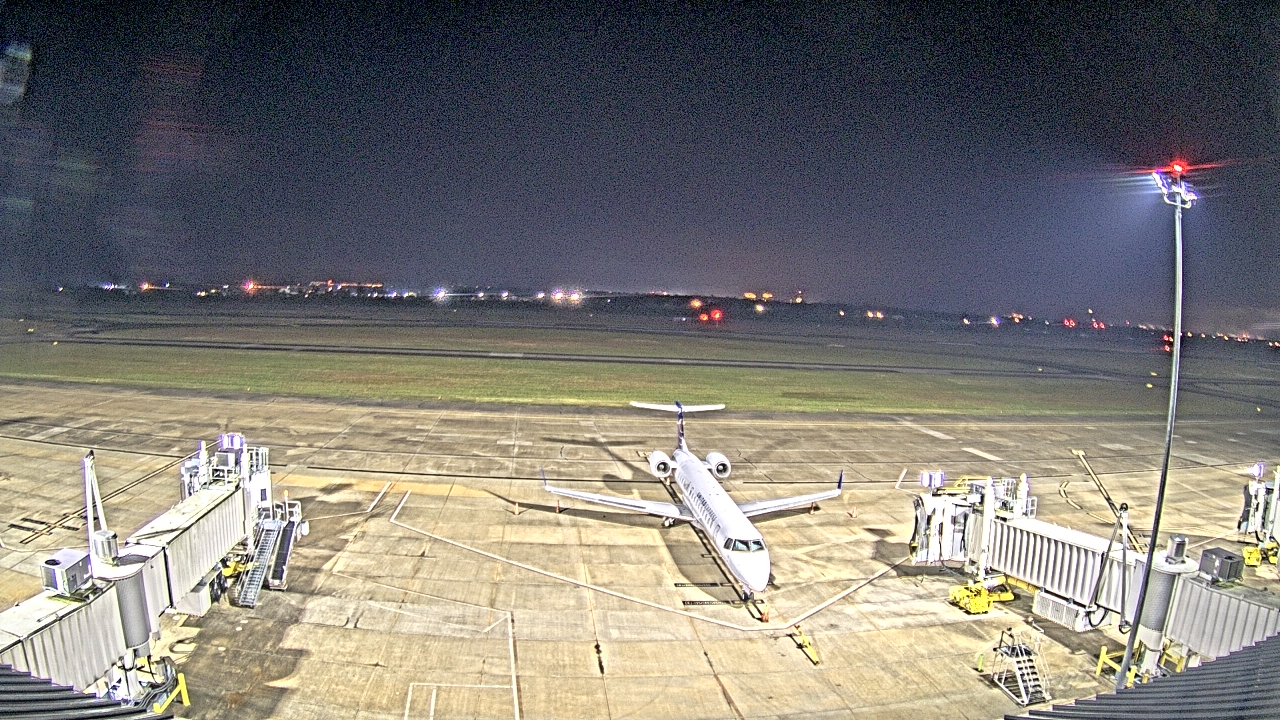 Thumbnail for current weather camera view from Lake Charles Rgnl Arpt terminal bldg in Lake Charles, Louisiana