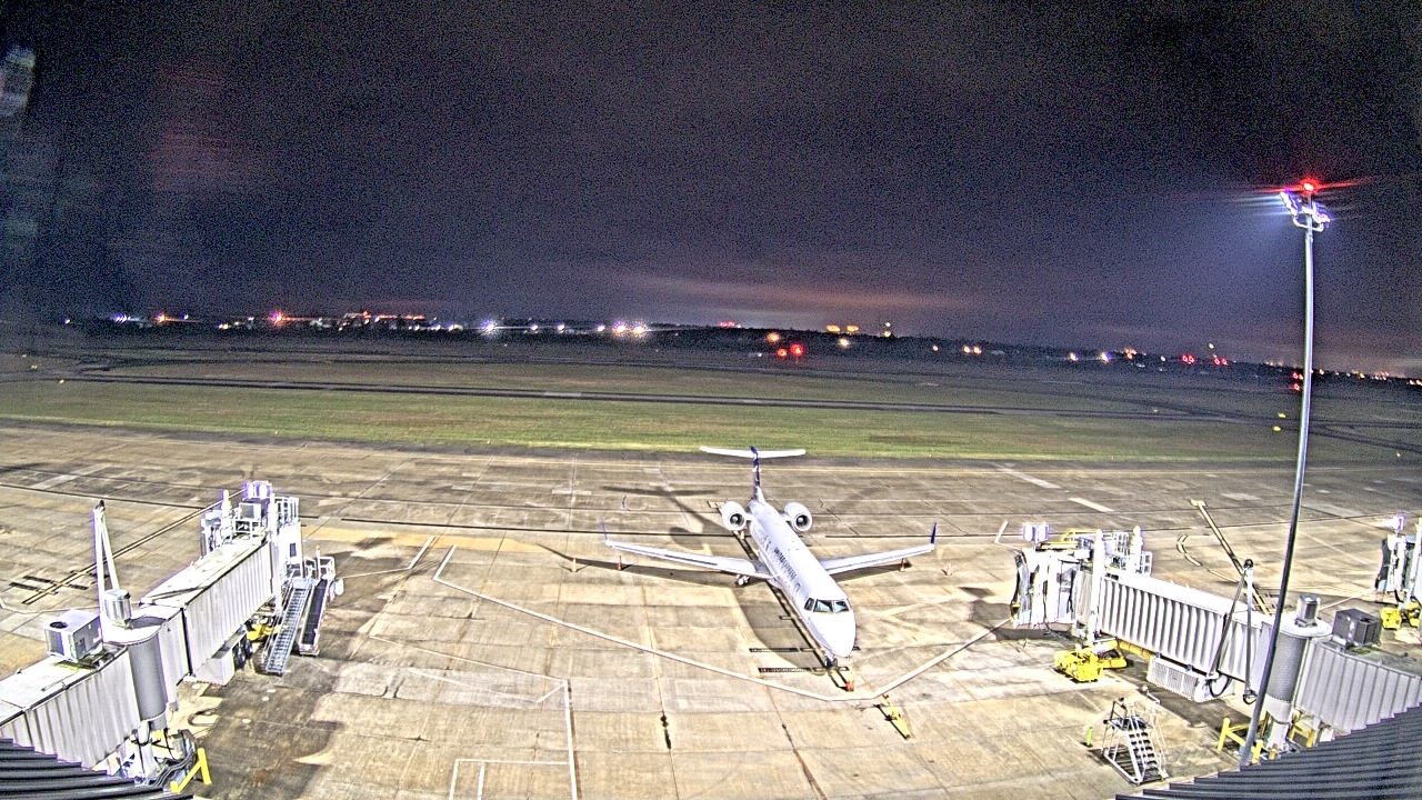 Thumbnail for current weather camera view from Lake Charles Rgnl Arpt terminal bldg in Lake Charles, Louisiana