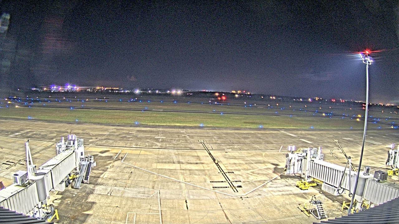 Thumbnail for current weather camera view from Lake Charles Rgnl Arpt terminal bldg in Lake Charles, Louisiana