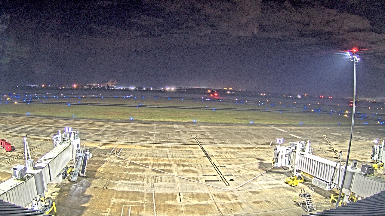 Thumbnail for current weather camera view from Lake Charles Rgnl Arpt terminal bldg in Lake Charles, Louisiana