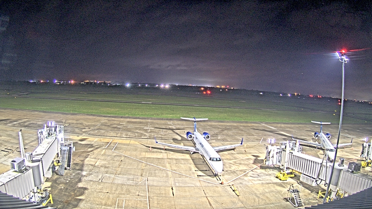 Thumbnail for current weather camera view from Lake Charles Rgnl Arpt terminal bldg in Lake Charles, Louisiana