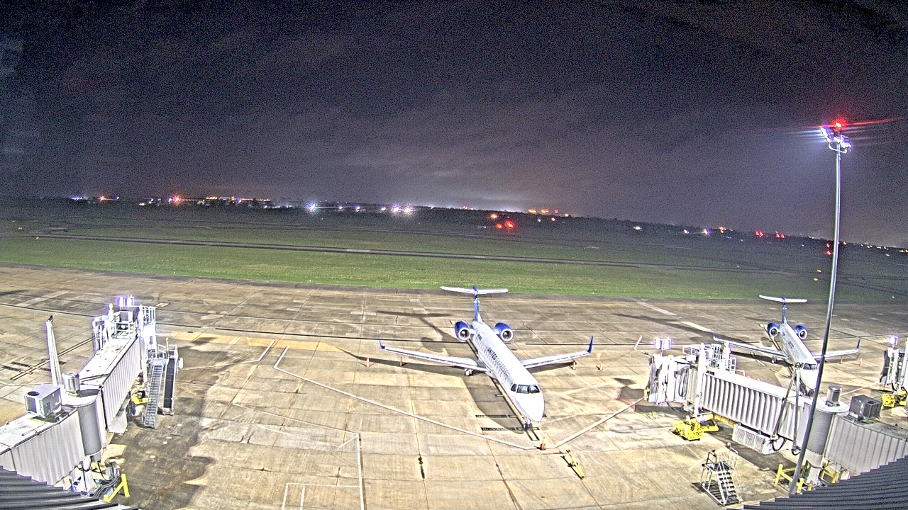 Thumbnail for current weather camera view from Lake Charles Rgnl Arpt terminal bldg in Lake Charles, Louisiana