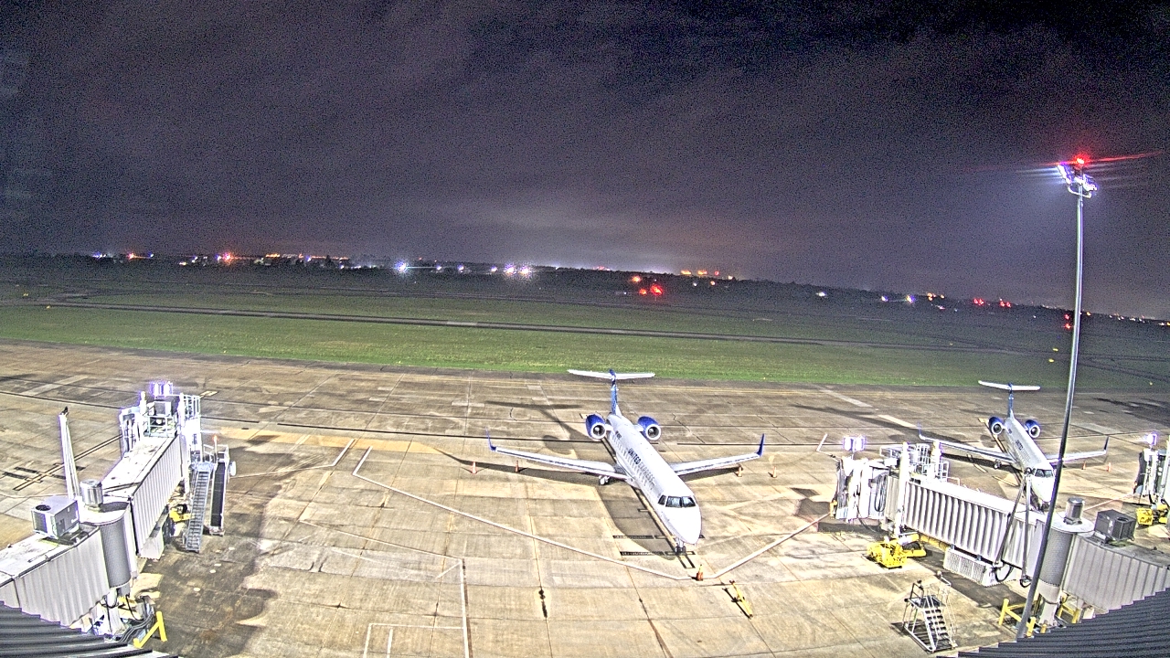 Thumbnail for current weather camera view from Lake Charles Rgnl Arpt terminal bldg in Lake Charles, Louisiana