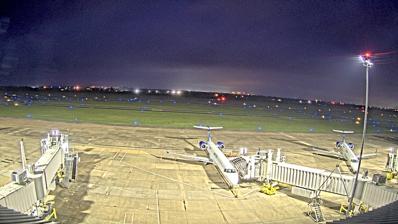 Thumbnail for current weather camera view from Lake Charles Rgnl Arpt terminal bldg in Lake Charles, Louisiana