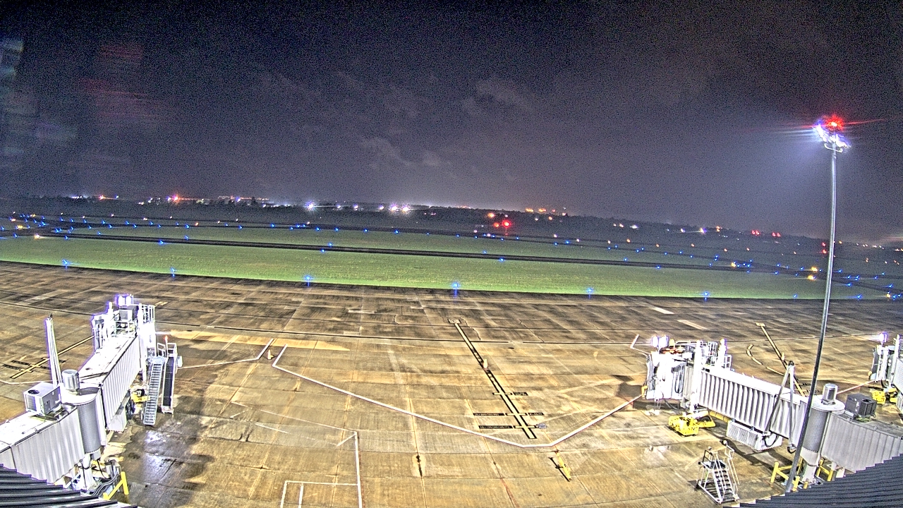 Thumbnail for current weather camera view from Lake Charles Rgnl Arpt terminal bldg in Lake Charles, Louisiana