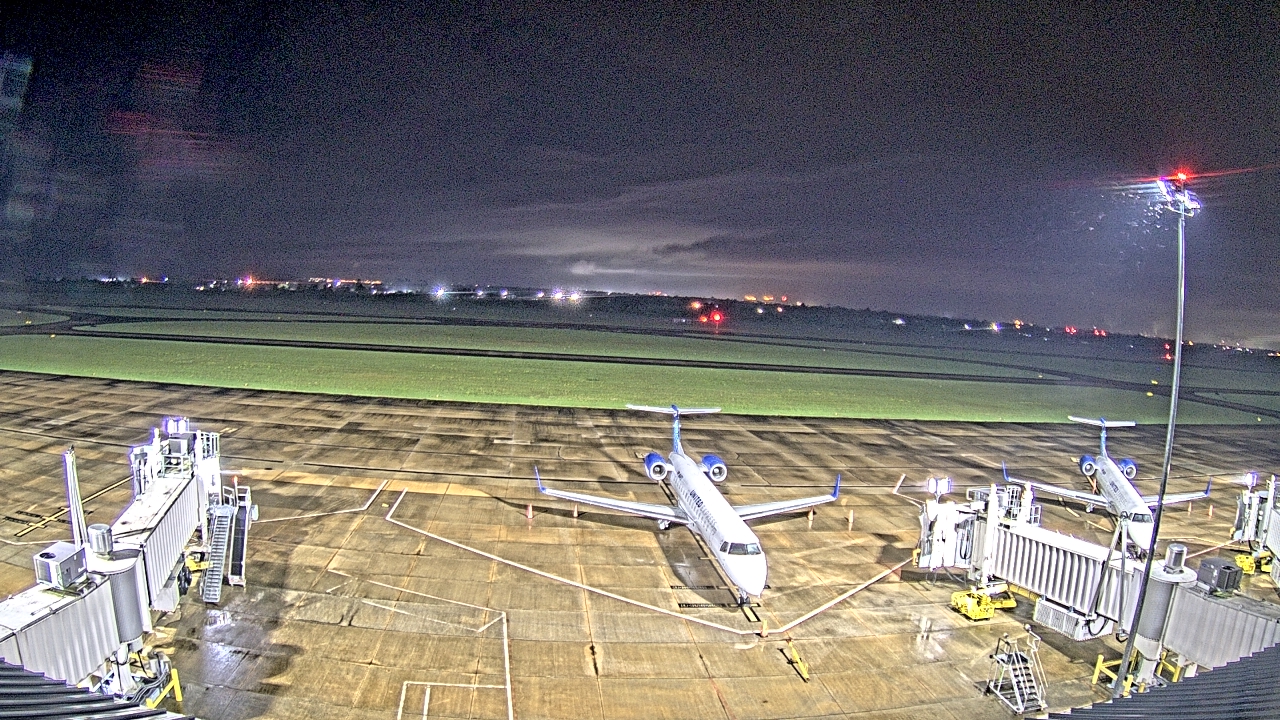 Thumbnail for current weather camera view from Lake Charles Rgnl Arpt terminal bldg in Lake Charles, Louisiana