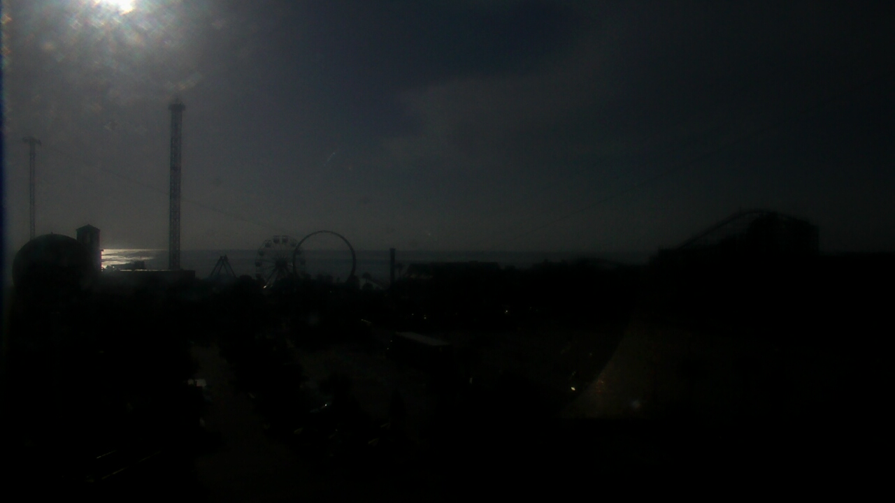 Thumbnail for current weather camera view from The Boardwalk Inn in Kemah, Texas