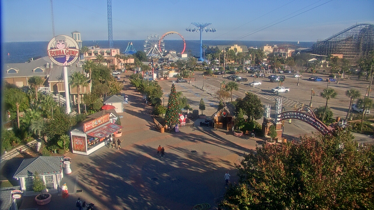 Thumbnail for current weather camera view from The Boardwalk Inn in Kemah, Texas