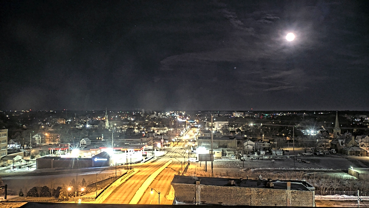 Thumbnail for current weather camera view from Kankakee County Administration Building in Kankakee, Illinois