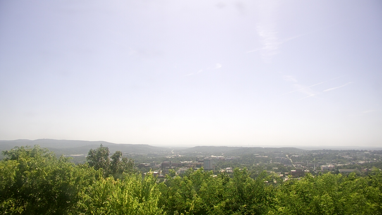 Thumbnail for current weather camera view from Mt. Sequoyah in Fayetteville, Arkansas