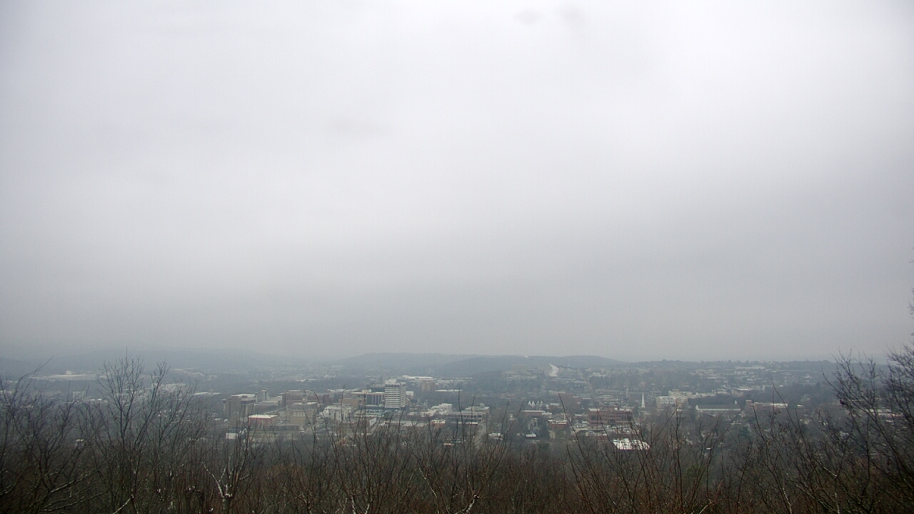 Thumbnail for current weather camera view from Mt. Sequoyah in Fayetteville, Arkansas