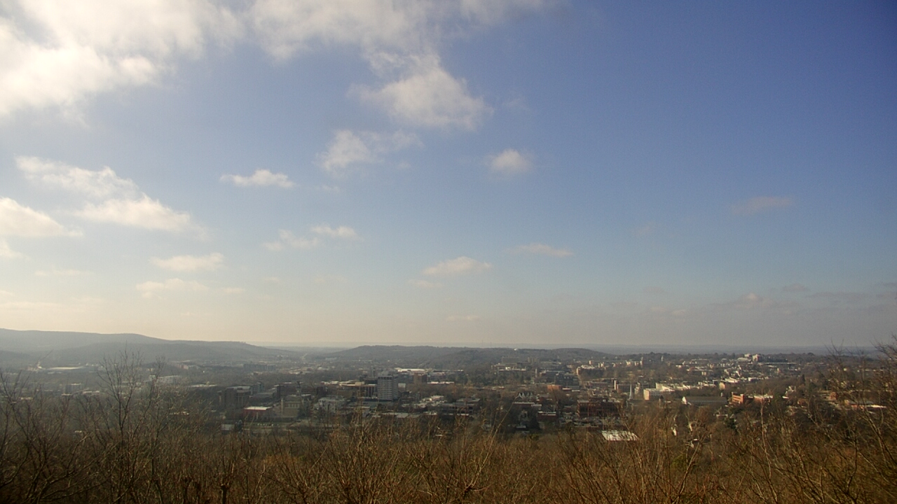 Thumbnail for current weather camera view from Mt. Sequoyah in Fayetteville, Arkansas