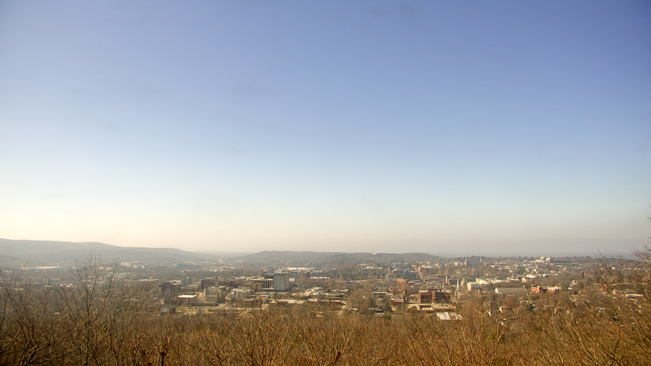 Thumbnail for current weather camera view from Mt. Sequoyah in Fayetteville, Arkansas