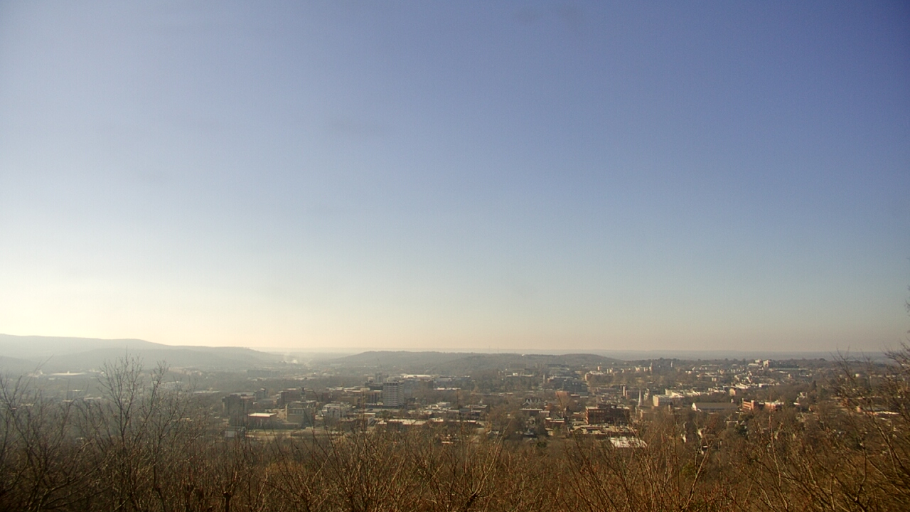 Thumbnail for current weather camera view from Mt. Sequoyah in Fayetteville, Arkansas