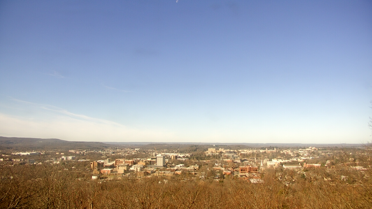 Thumbnail for current weather camera view from Mt. Sequoyah in Fayetteville, Arkansas