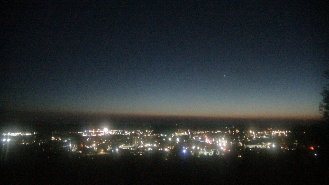 Thumbnail for current weather camera view from Mt. Sequoyah in Fayetteville, Arkansas