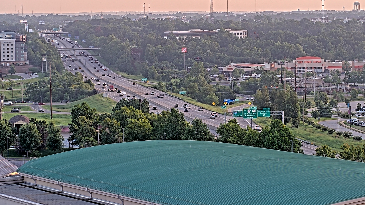 Thumbnail for current weather camera view from Pinnacle Pkwy Towers in Rogers, Arkansas