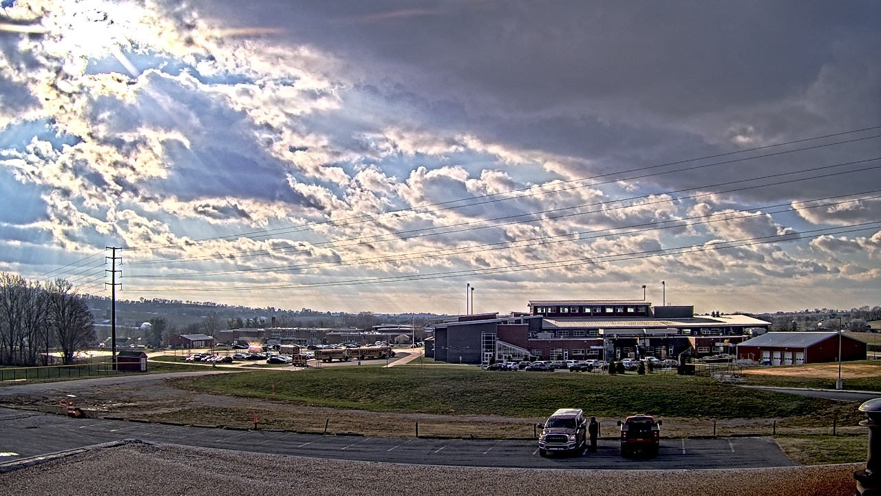 Thumbnail for current weather camera view from Pequea Valley IS in Gordonville, Pennsylvania