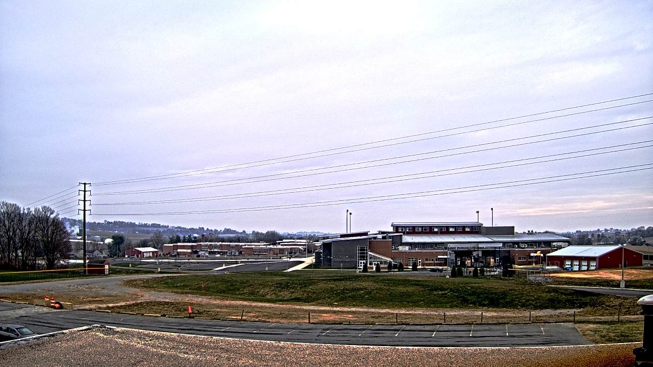 Thumbnail for current weather camera view from Pequea Valley IS in Gordonville, Pennsylvania